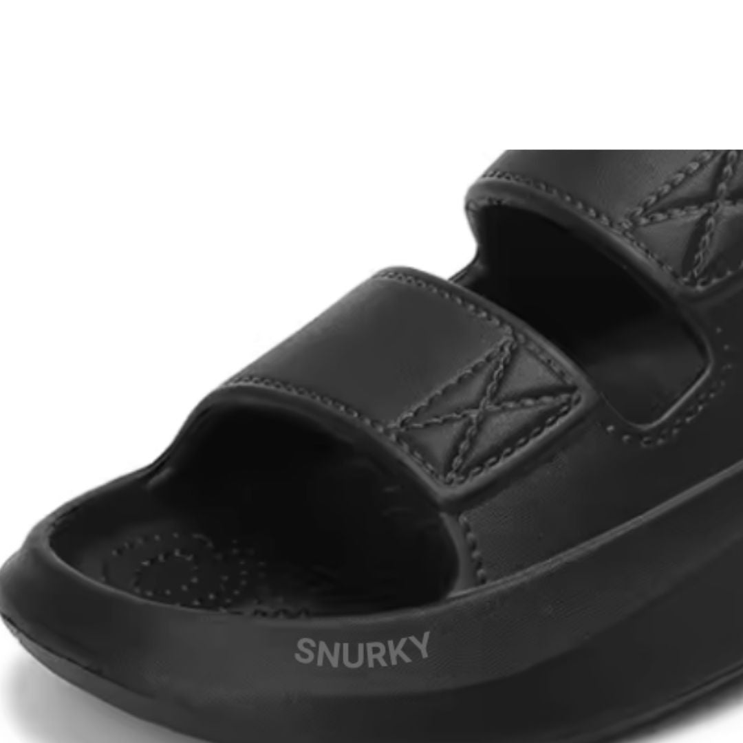 Bequeme Snurky Sandalen in Schwarz 