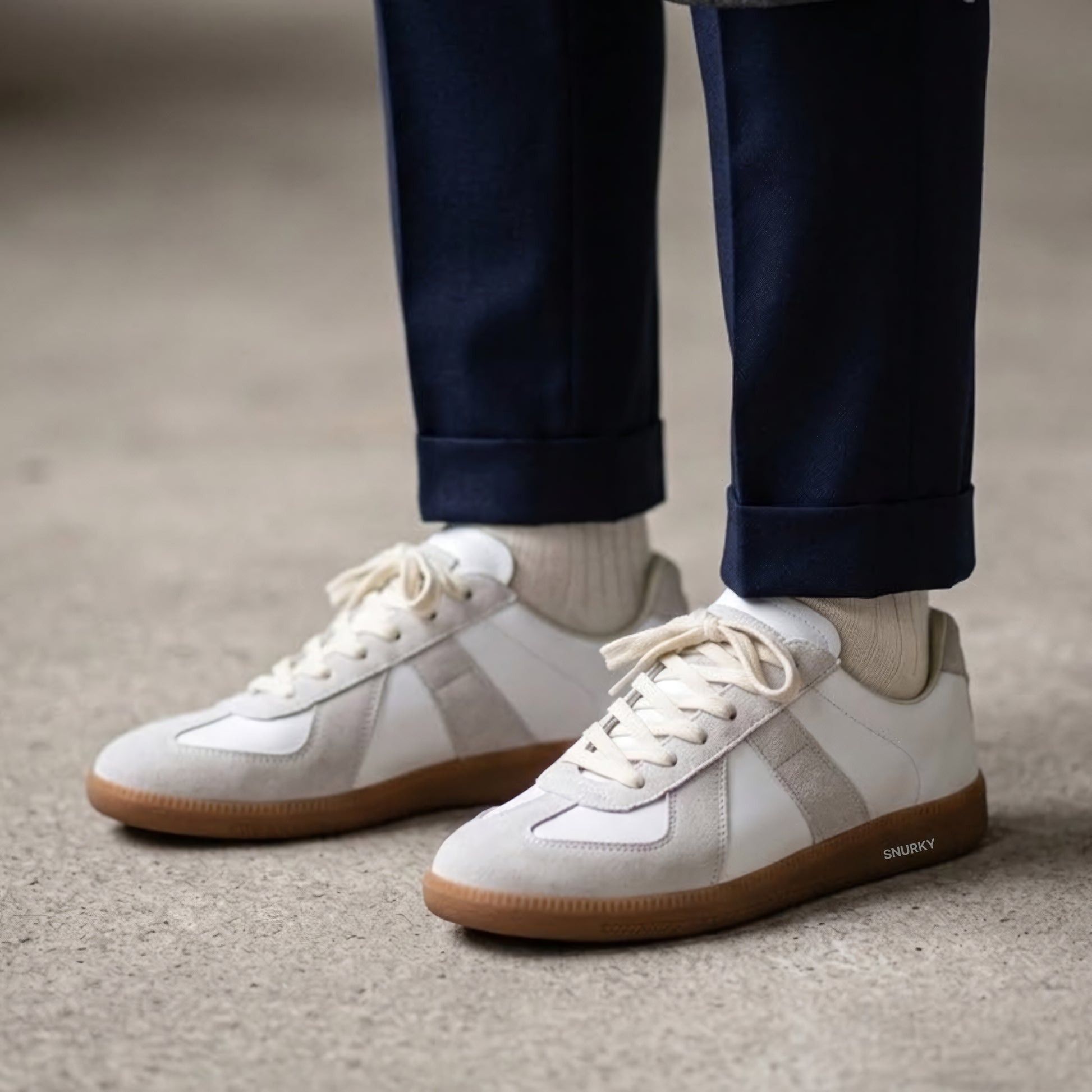 SNURKY GAT Vintage Sneaker Weiß/Gum – Herren Sneaker getragen