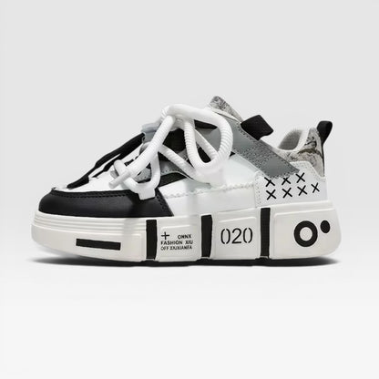 Snurky 020 Kinder Sneaker weiß und schwarzen – breite Zehenbox, leicht und bequem für Mädchen & Jungen, für Schule